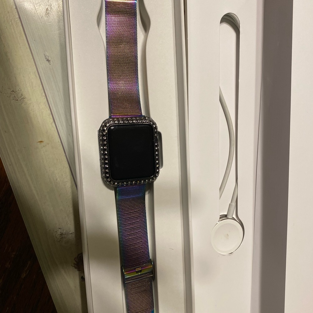 Series 3 watch with Swarovski face case